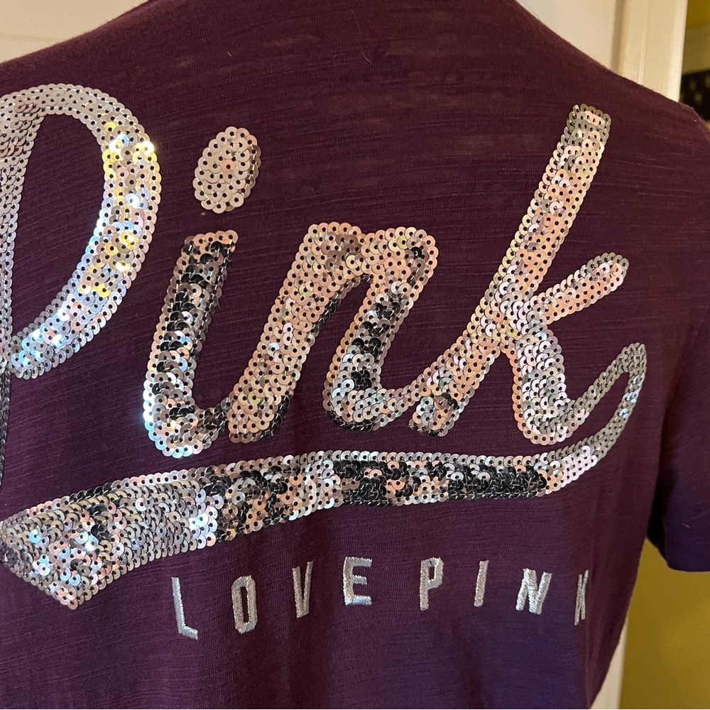 PINK sequined t-shirt, wine color.